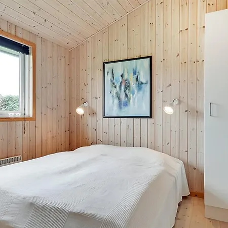Three-bedroom Holiday In 別荘
