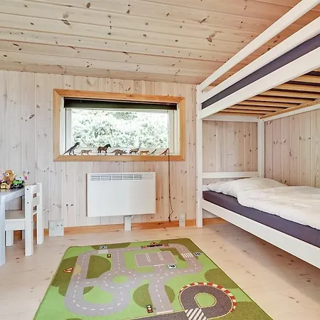 Three-bedroom Holiday In 別荘 *
